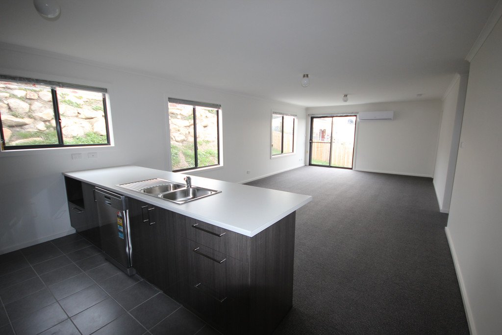 21 McGill Rise CLAREMONT 3