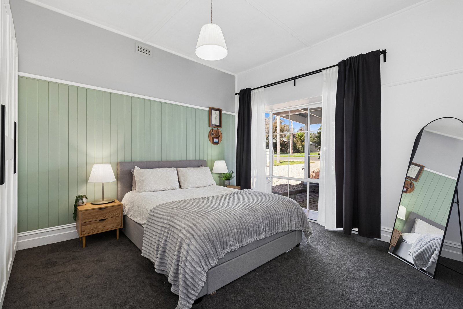 Gallery: 21 McKenzie Street