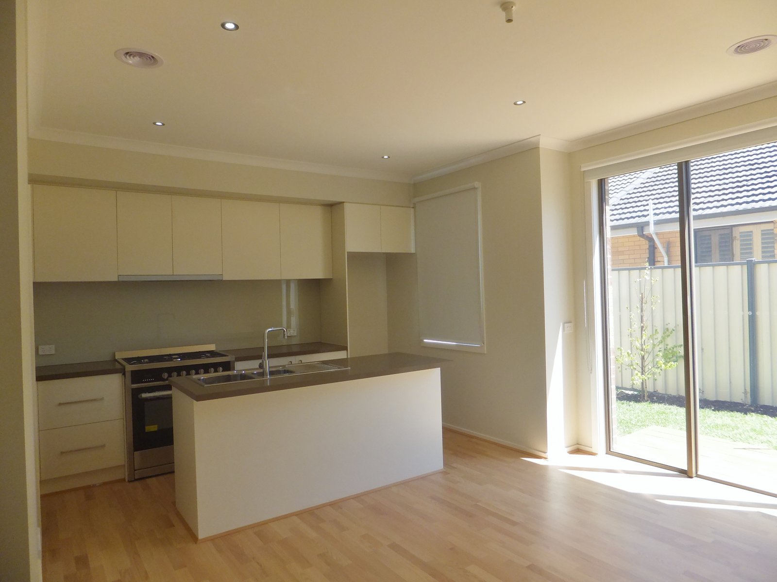 Gallery: 2/1 Melaleuca Drive