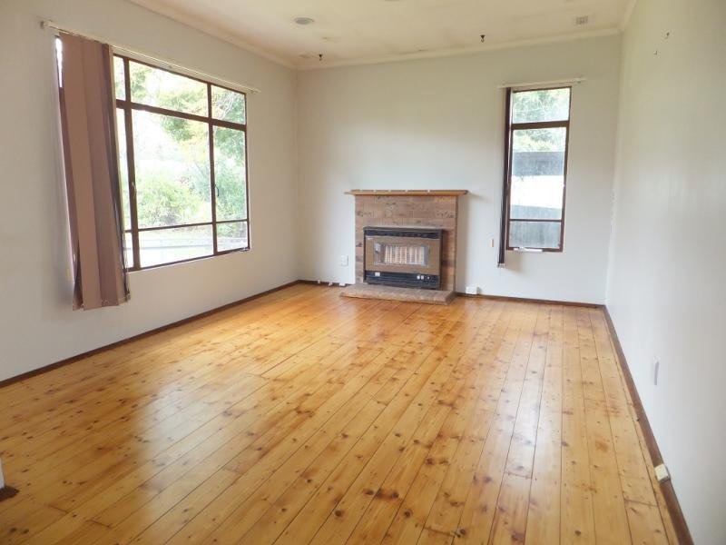 Gallery: 21 Melinga Crescent