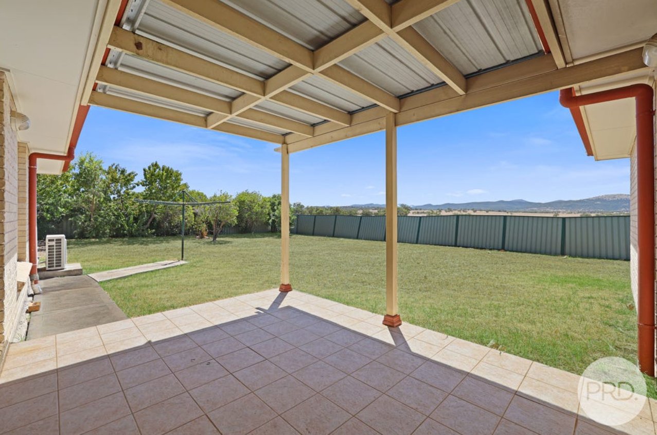 21 Morning View Close QUIRINDI 13