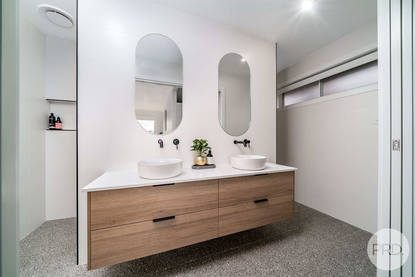 21 Morris Crescent GOBBAGOMBALIN 13