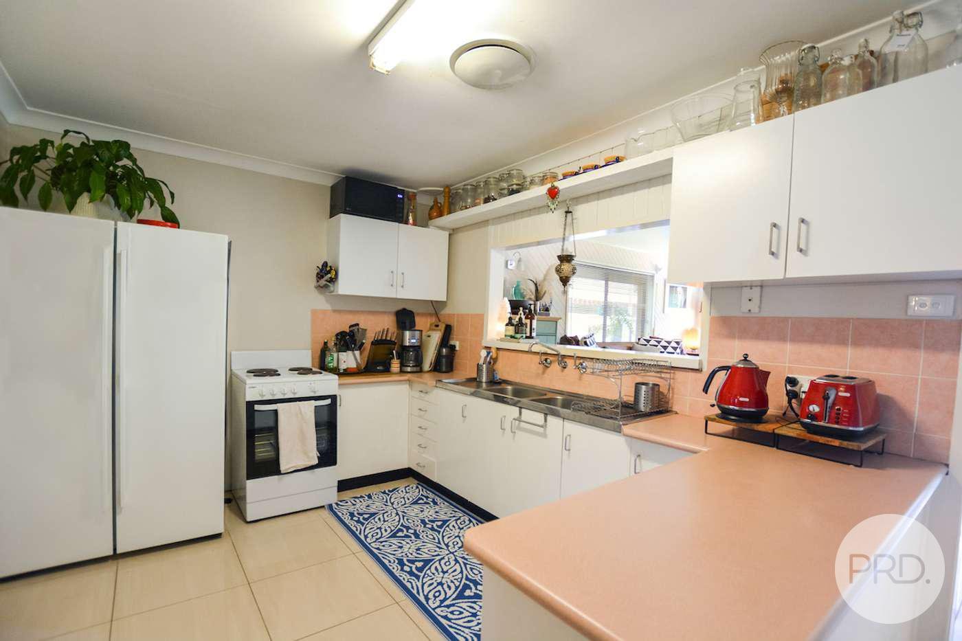 21 Mortimer  EMU PLAINS 3