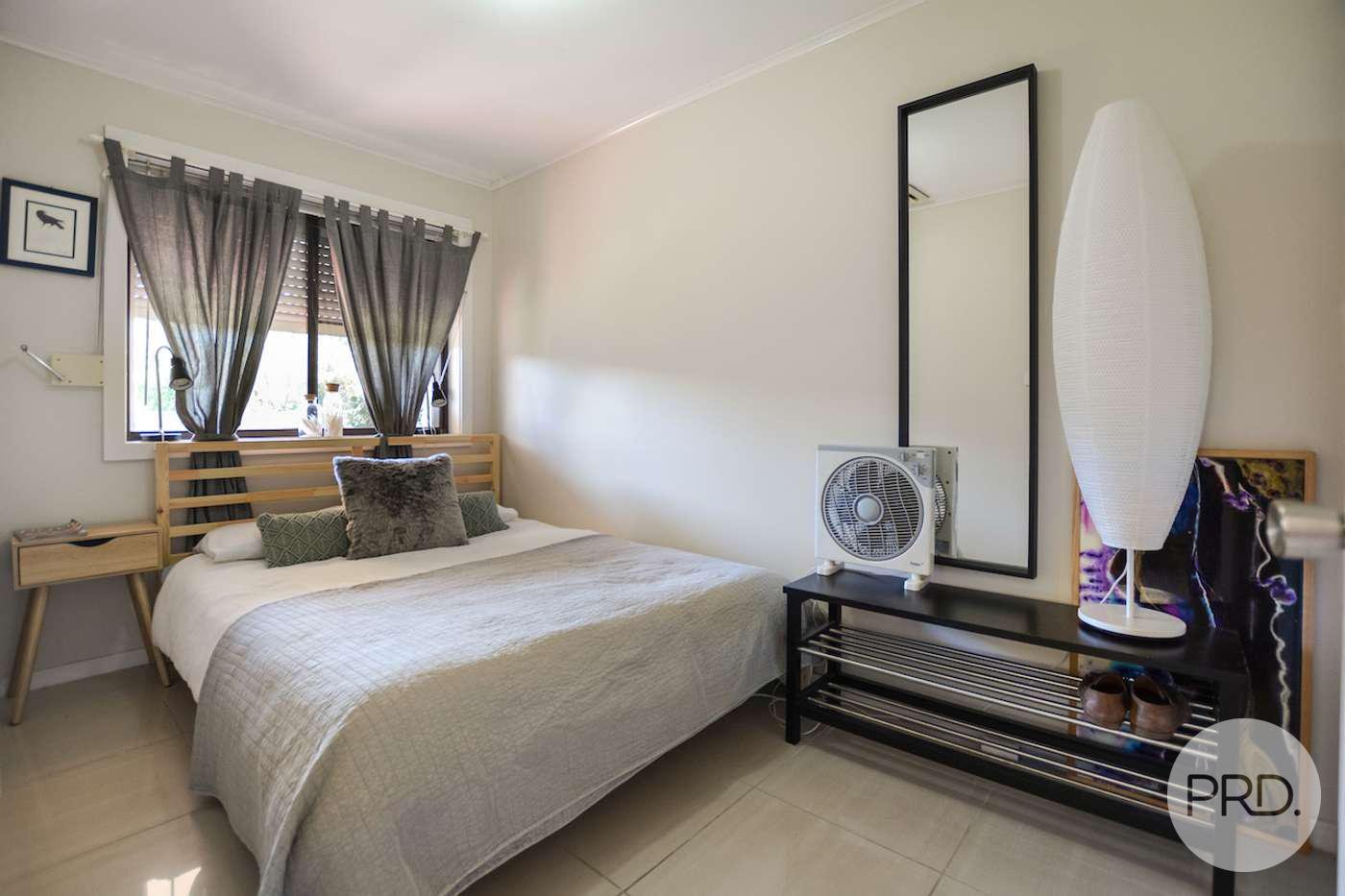 21 Mortimer  EMU PLAINS 6