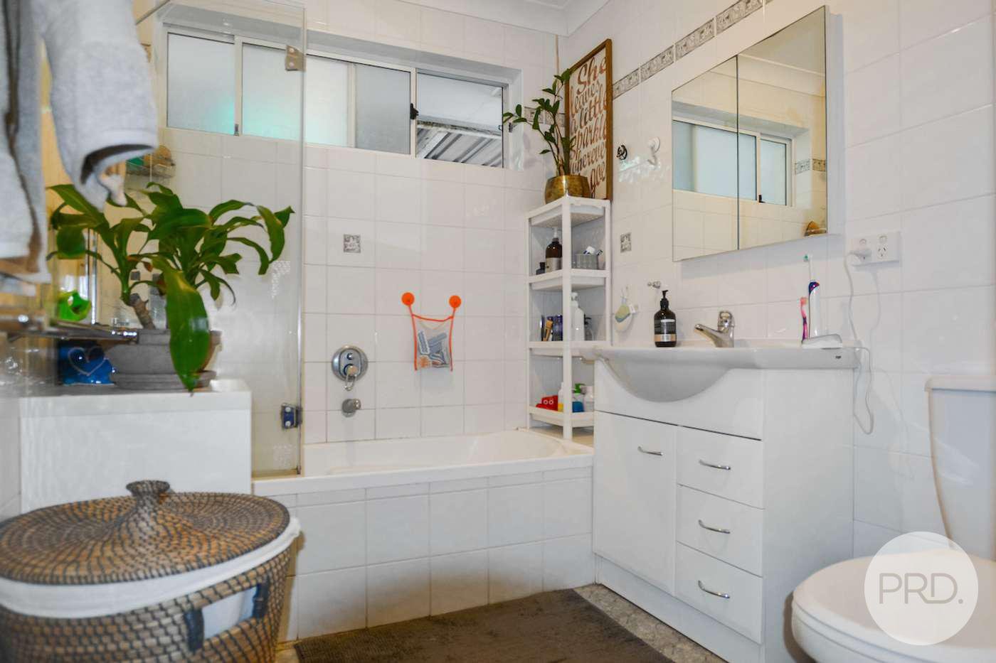 21 Mortimer  EMU PLAINS 9
