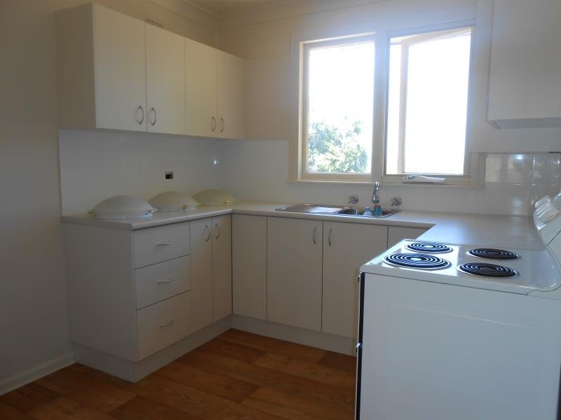 21 Mountview Crescent TAMWORTH 2