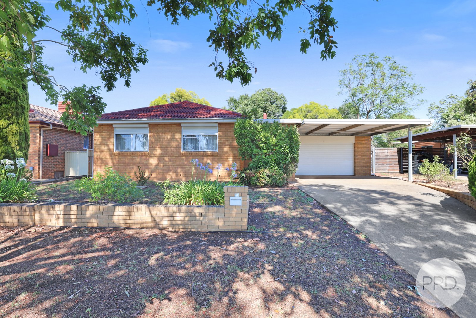 21 Mullumbimby Close HILLVUE 1