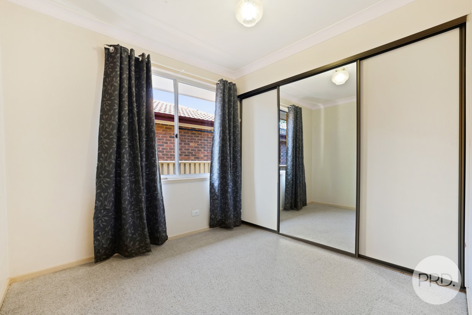 21 Mullumbimby Close HILLVUE 15