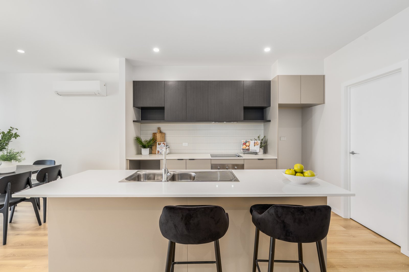 Gallery: 21 Navy Street