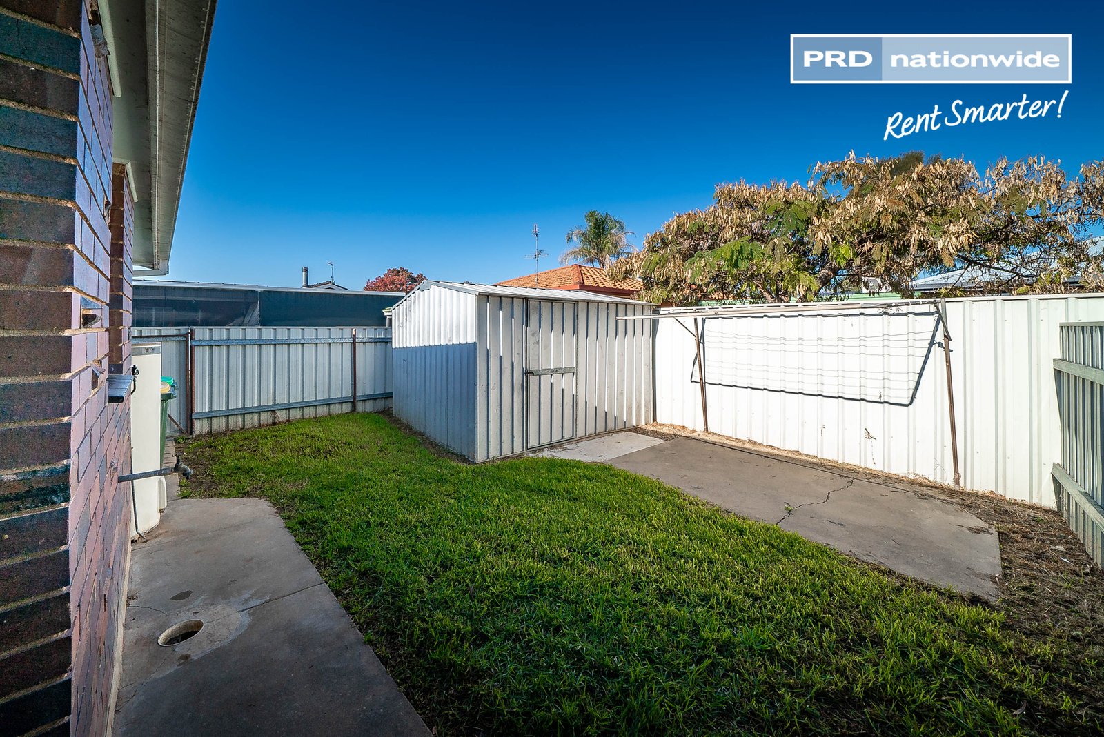 2/1 Nicholi Crescent LAKE ALBERT 8