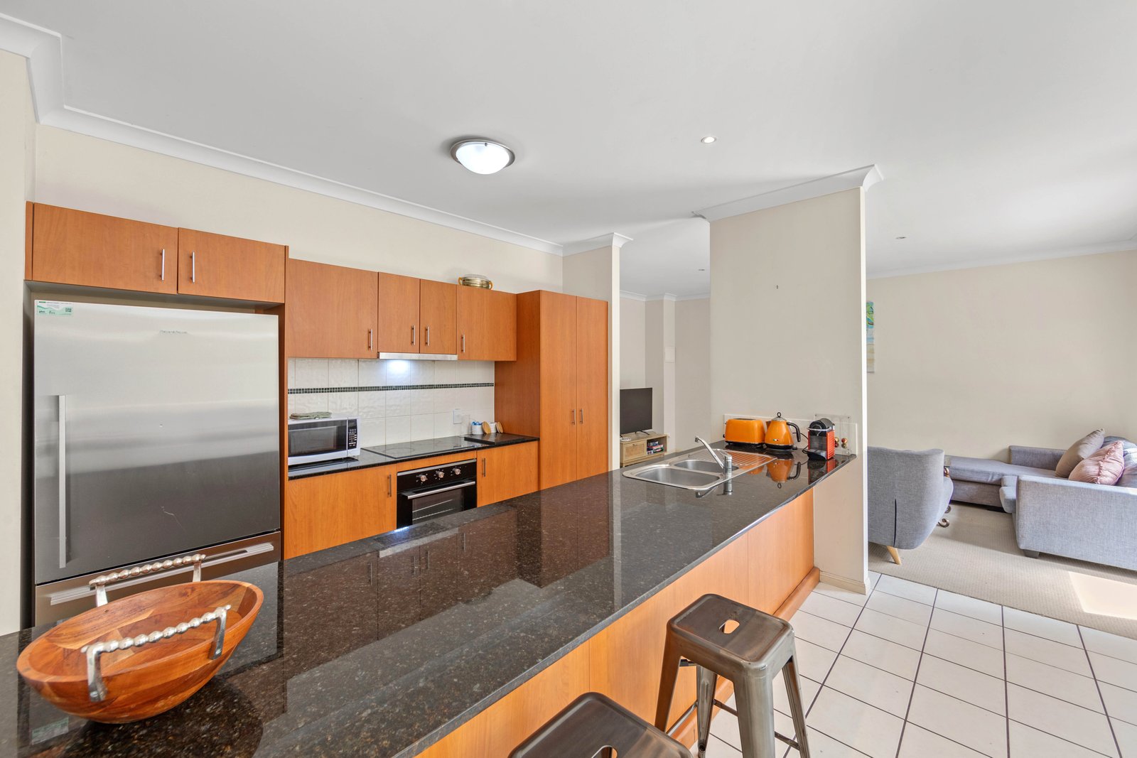 2/1 North Shore Avenue VARSITY LAKES 3