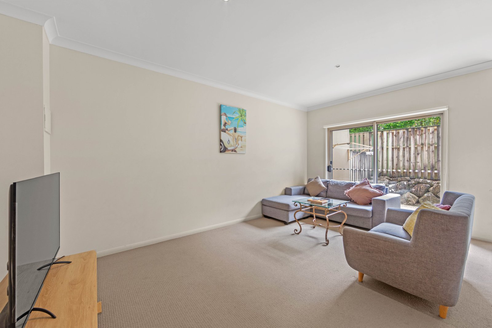 2/1 North Shore Avenue VARSITY LAKES 5