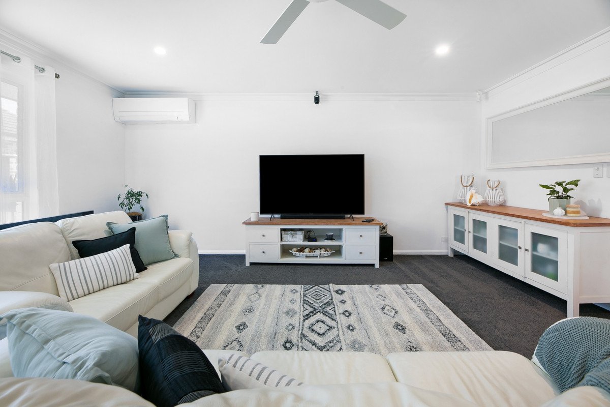 21 Nuthatch Street BURLEIGH WATERS 9