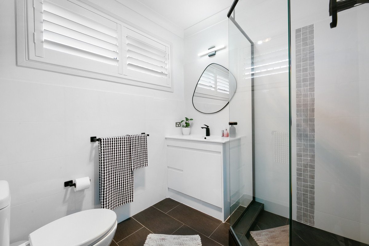 21 Nuthatch Street BURLEIGH WATERS 15