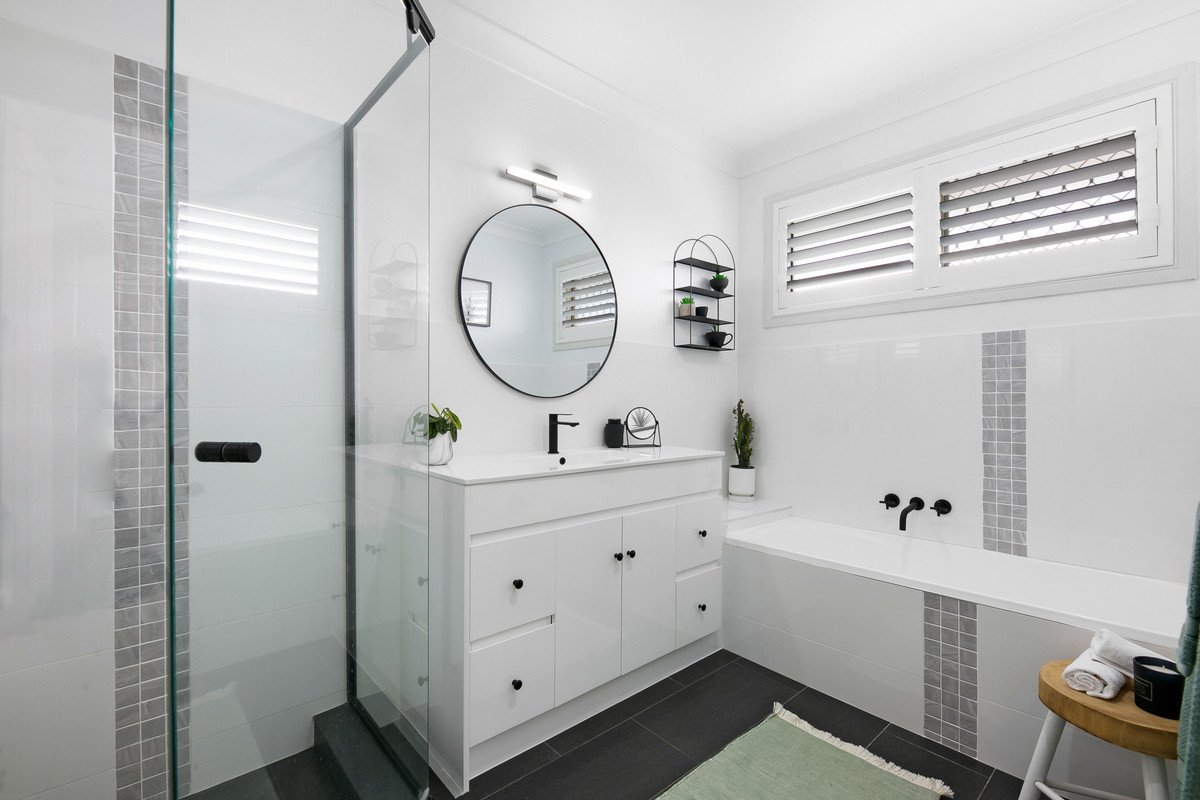 21 Nuthatch Street BURLEIGH WATERS 19