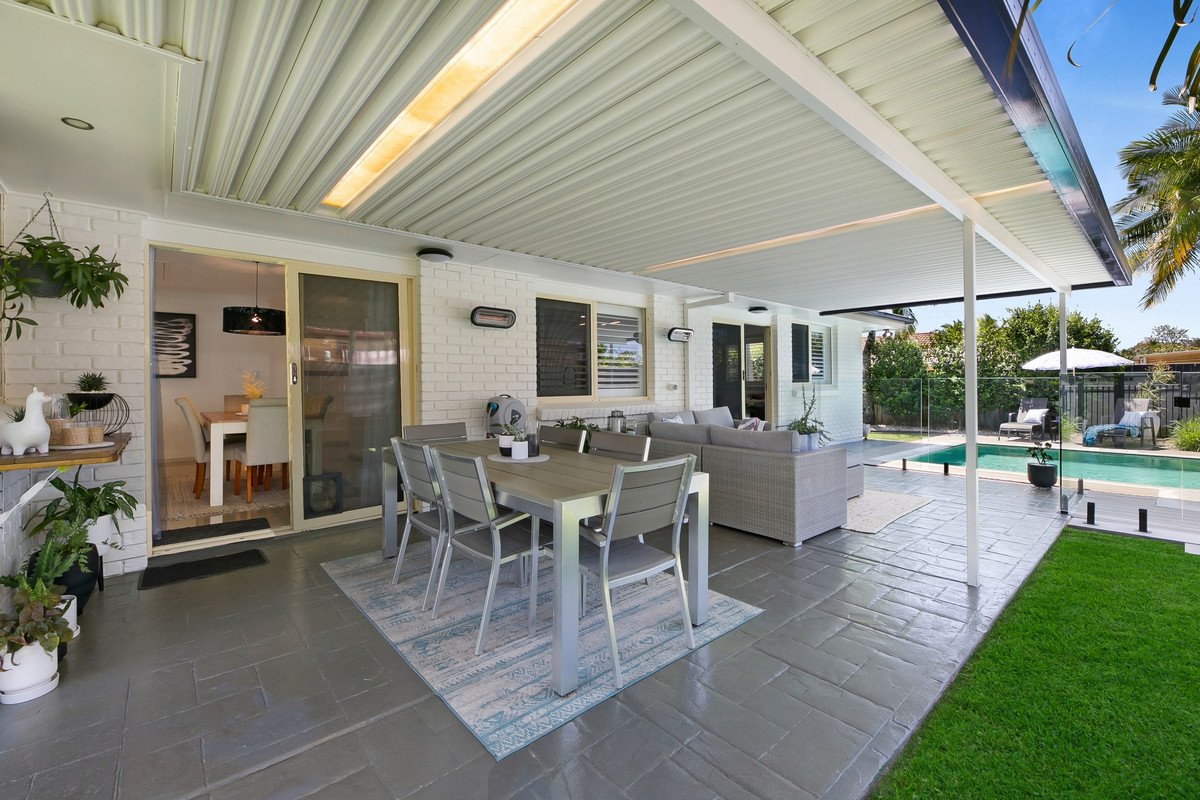 21 Nuthatch Street BURLEIGH WATERS 21