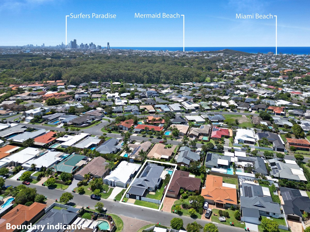 21 Nuthatch Street BURLEIGH WATERS 26