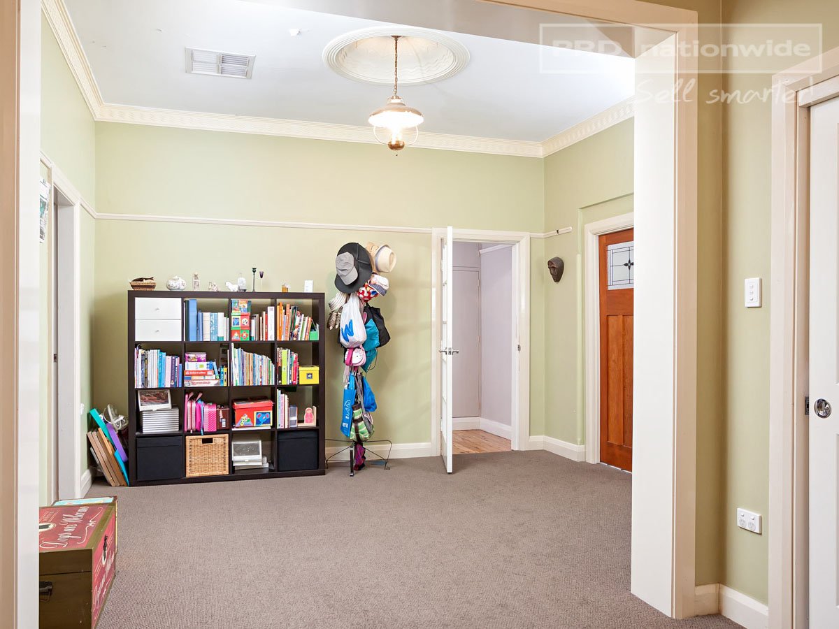 21 Oates Avenue WAGGA WAGGA 3