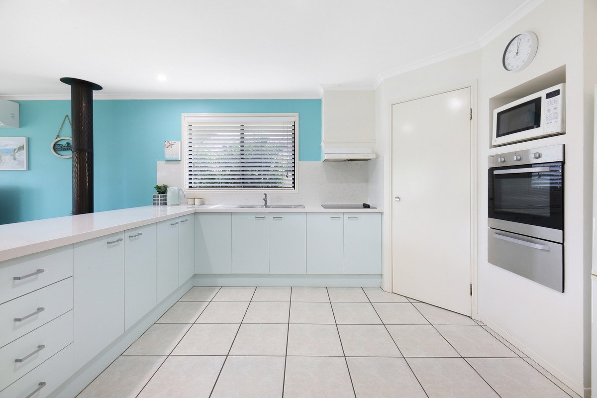 21 Orchna Street Burleigh Heads 12