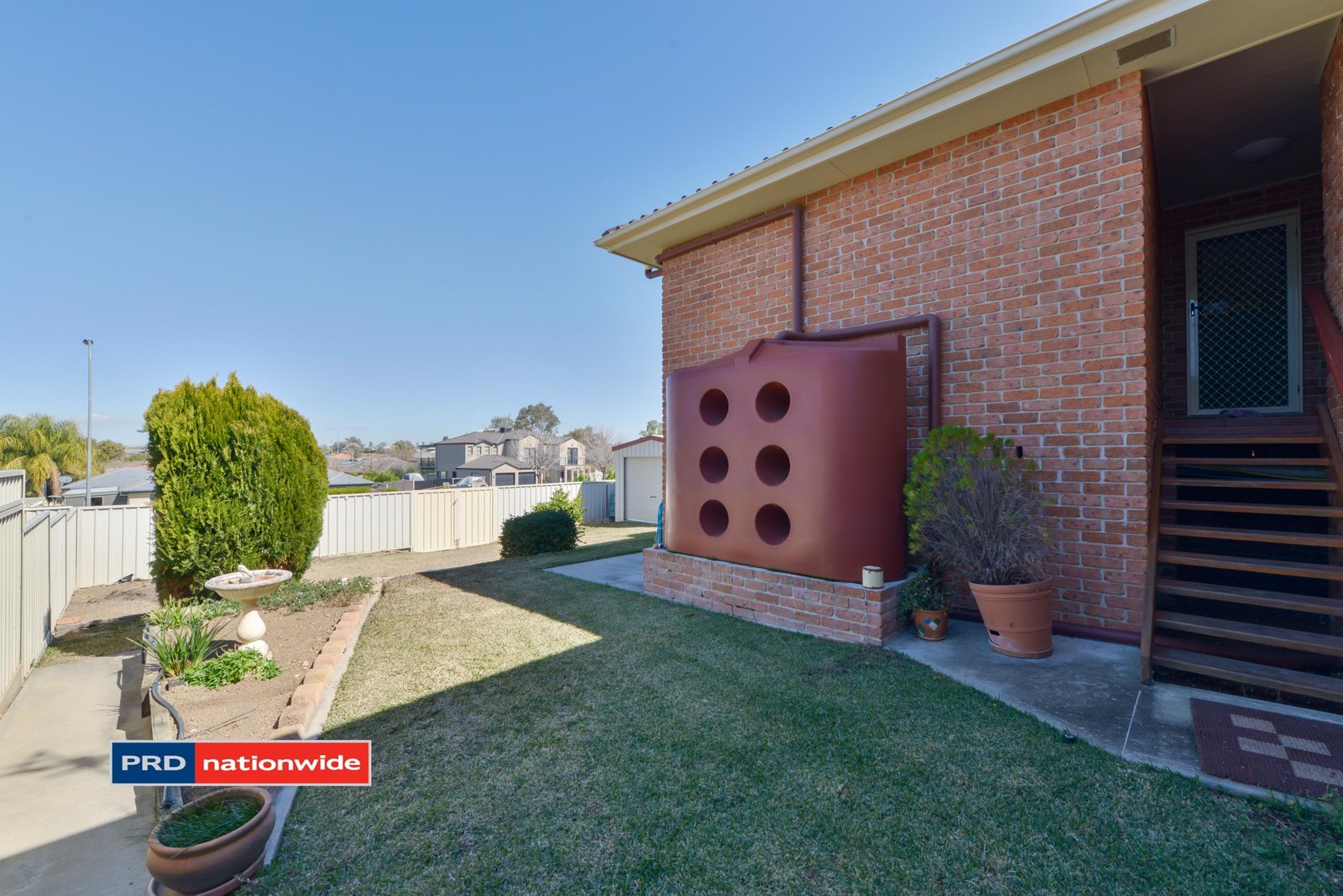 21 Overlanders Way TAMWORTH 22