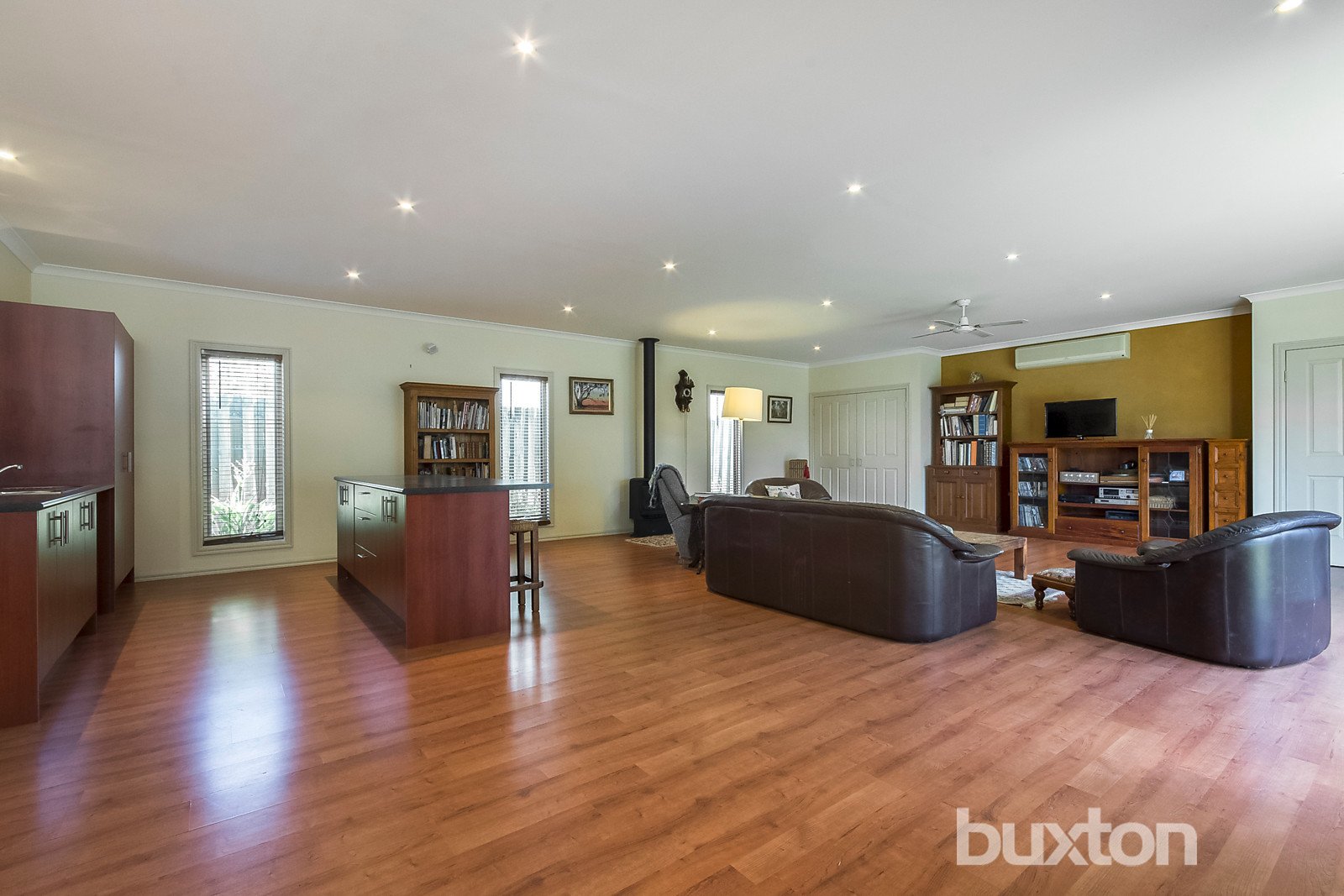 Gallery: 21 Param Street