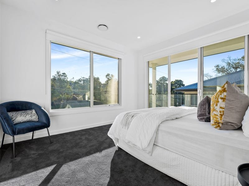 Real Estate and Property in 2/1 Parry Road, Eltham North, VIC