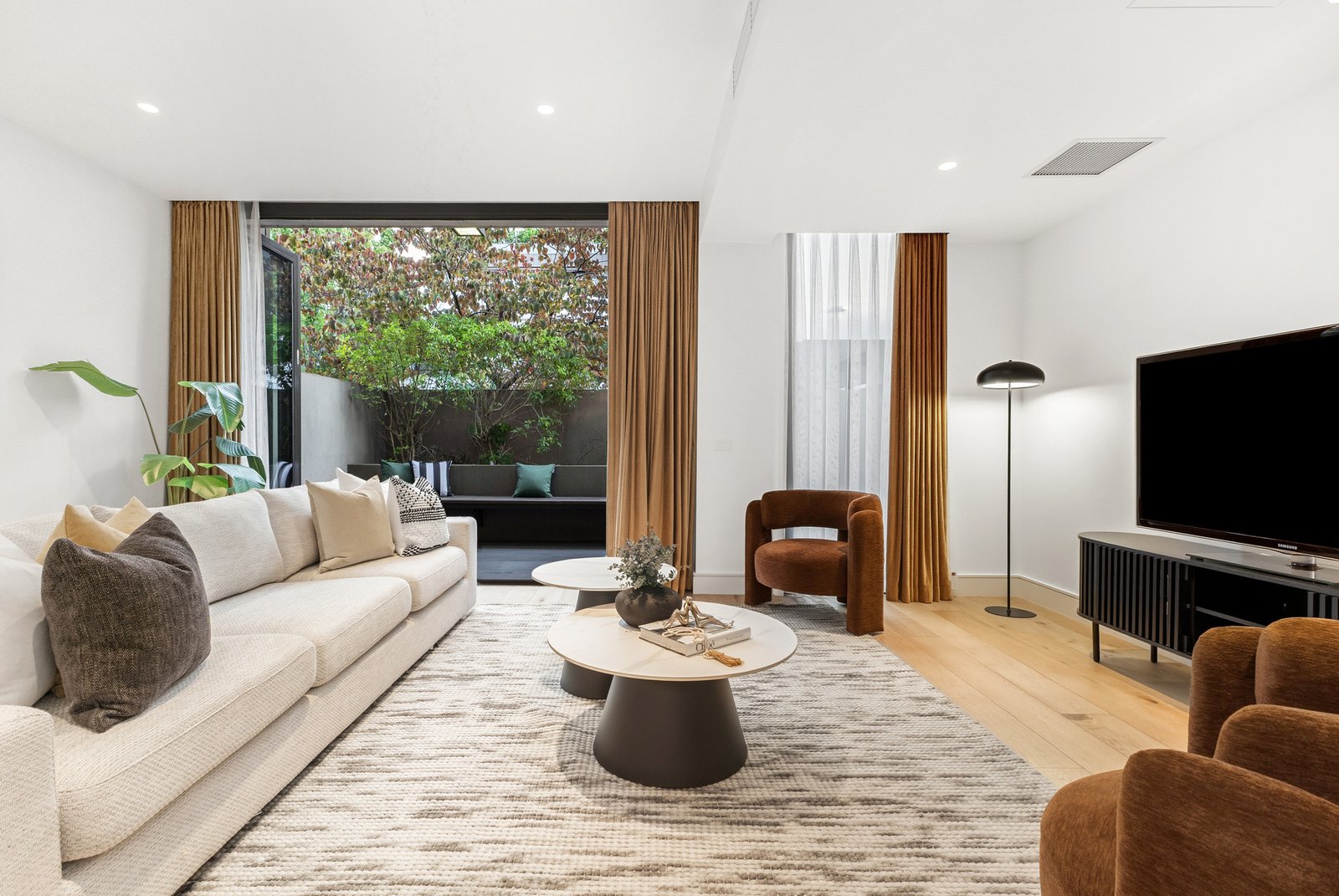 21 Pin Oak Court, Canterbury, 3126