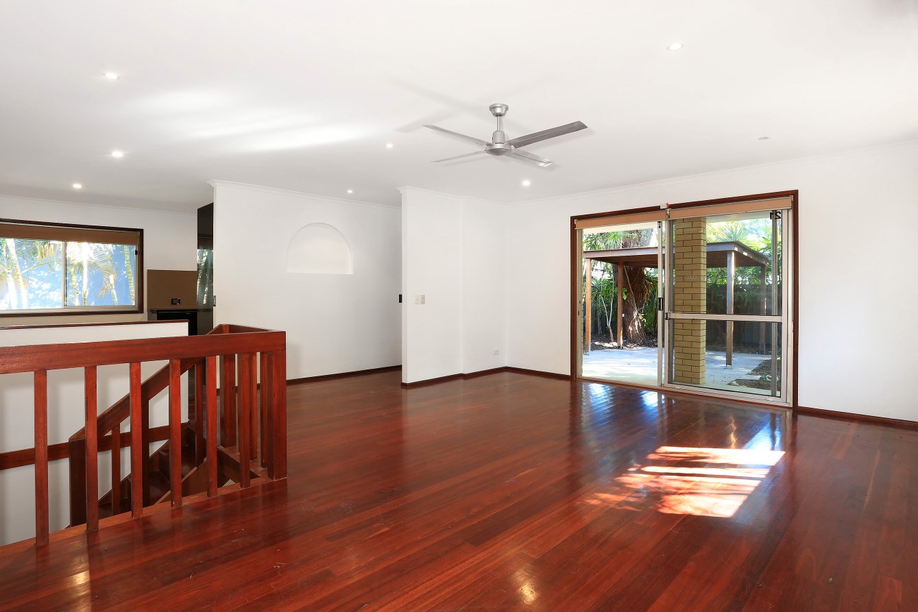 21 Pinaroo Crescent ASHMORE 4