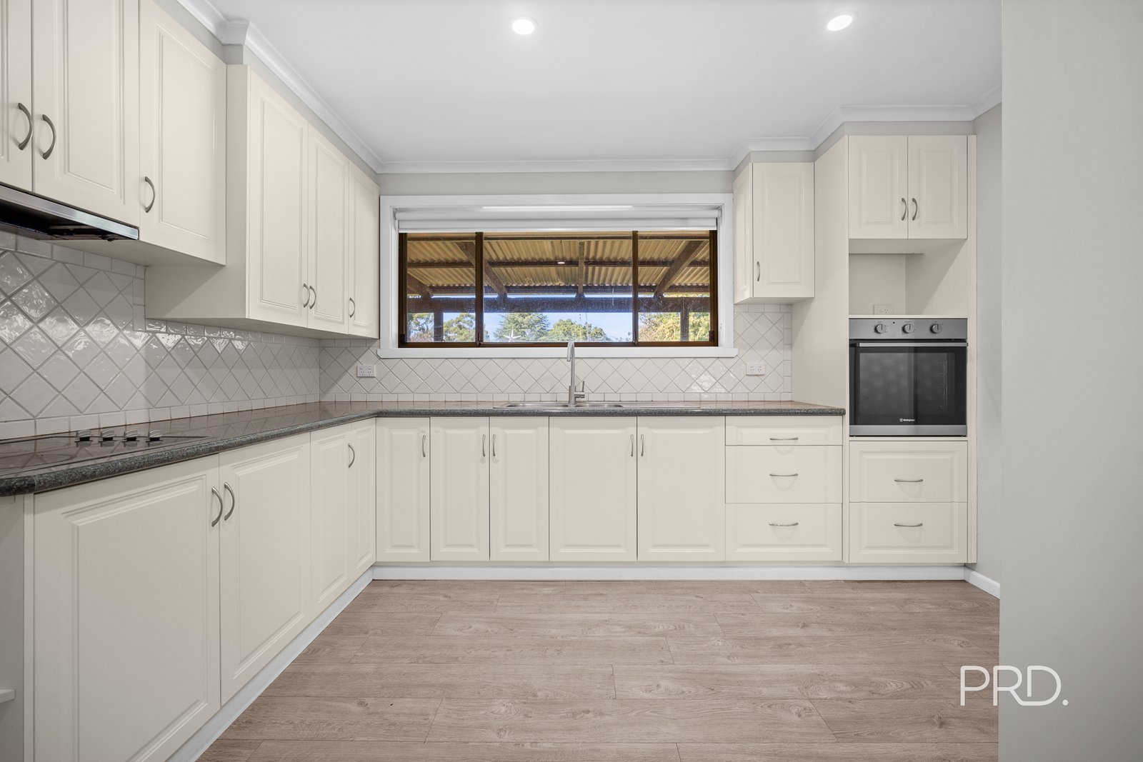 21 Pinaroo Drive GLENFIELD PARK 4