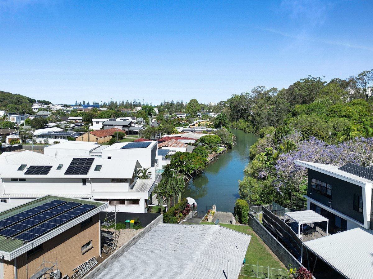 21 Pindari Avenue Burleigh Heads 11