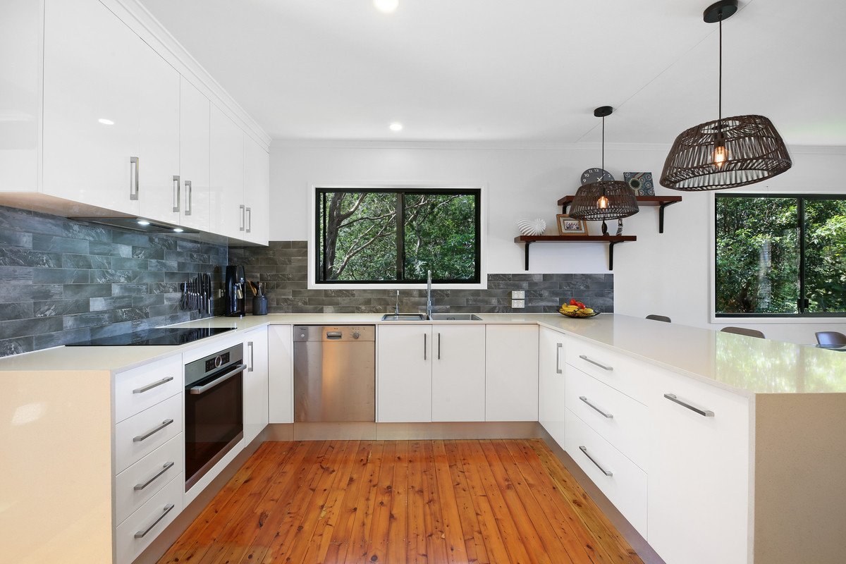21 Pindari.  Burleigh Heads 12