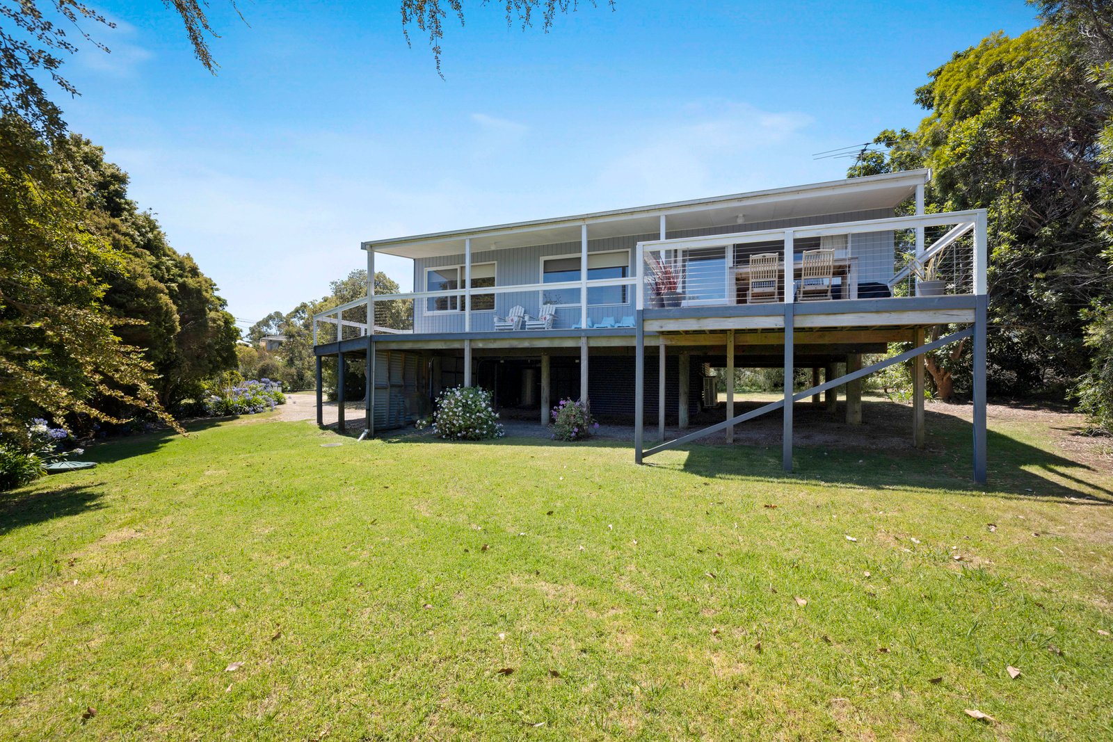 Gallery: 21 Pine Grove