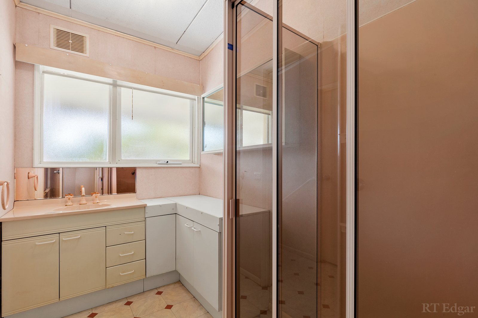 Real Estate and Property in 21 Presidents Avenue, Ocean Grove, VIC