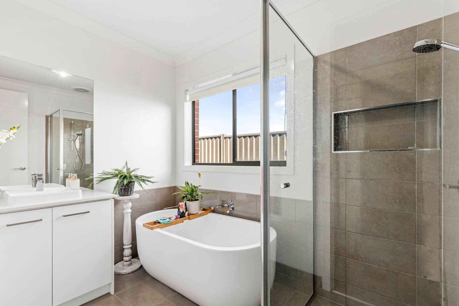 Real Estate and Property in 21 Prismatic Place, Leopold, VIC