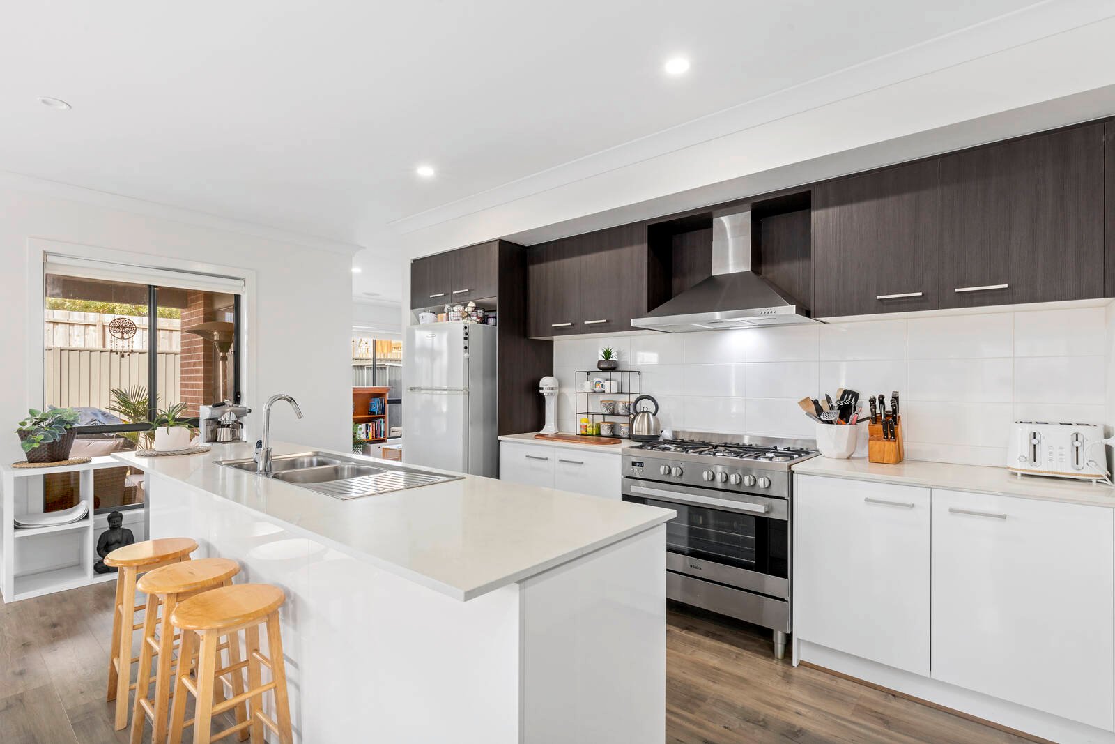 Real Estate and Property in 21 Prismatic Place, Leopold, VIC