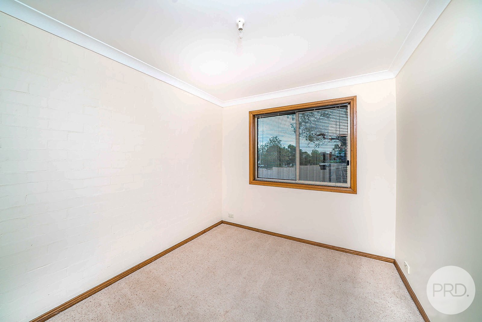 2/1 Randall Street KOORINGAL 4
