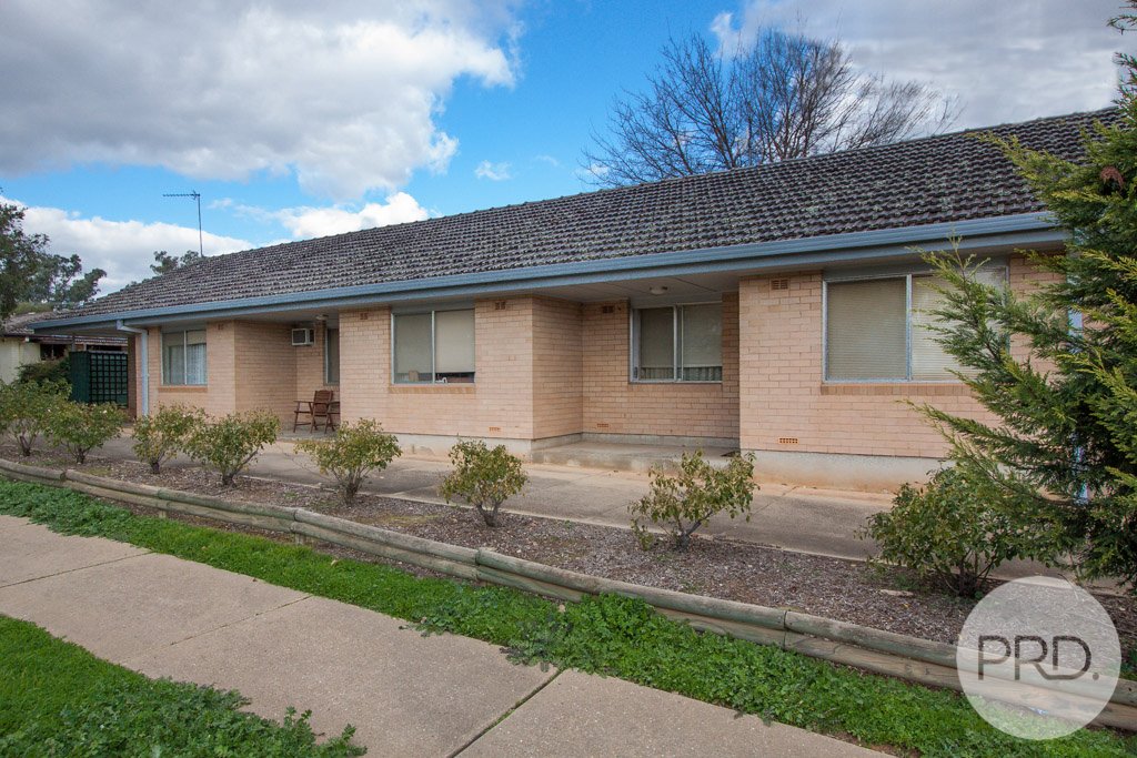 2/1 Raye Street TOLLAND 1