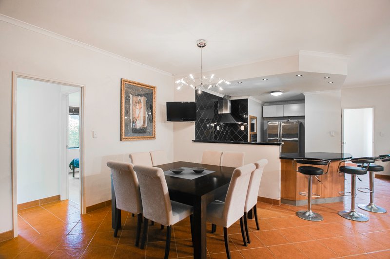 21 Reeves Entrance SUCCESS 8