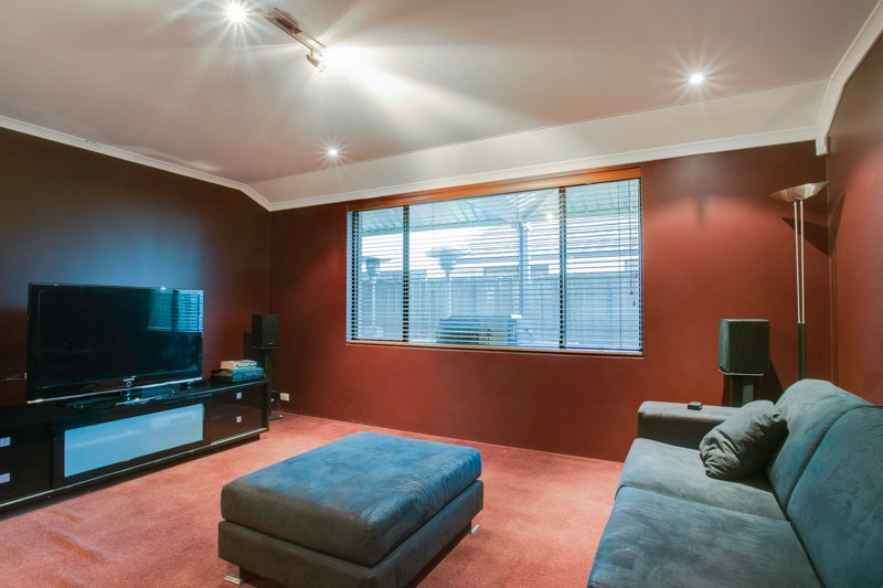 21 Reeves Entrance SUCCESS 6