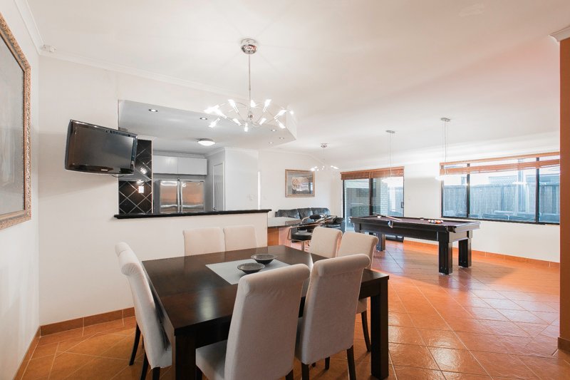 21 Reeves Entrance SUCCESS 7