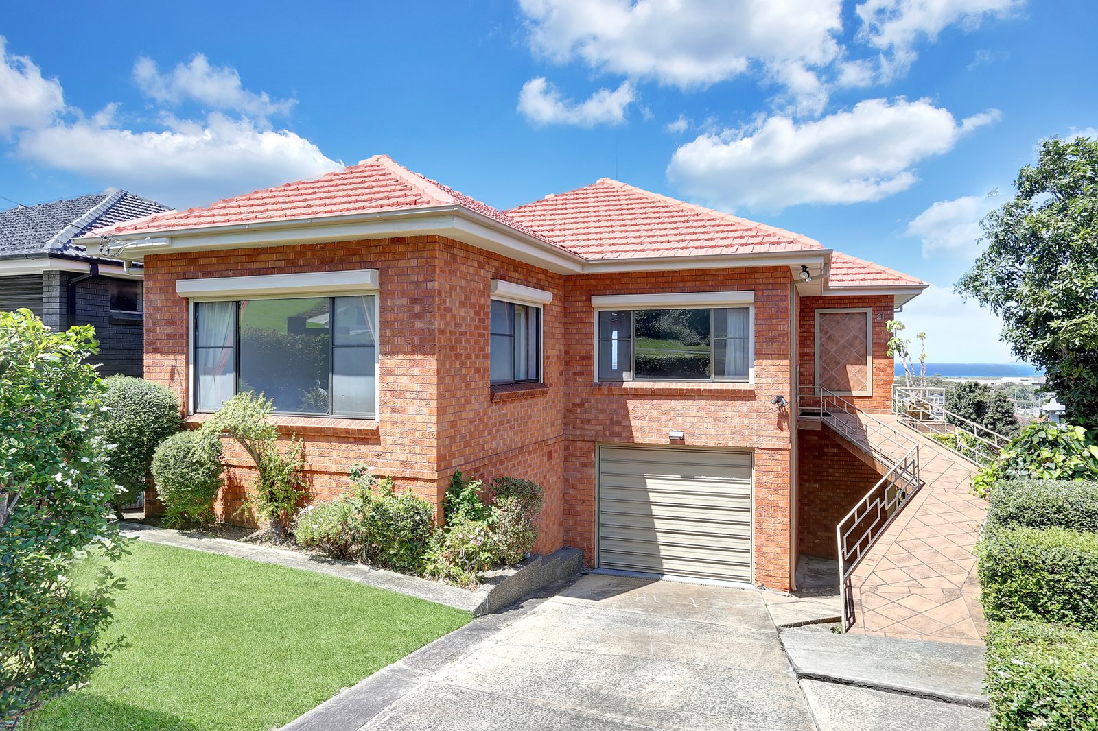 21 Robertson st PORT KEMBLA 2