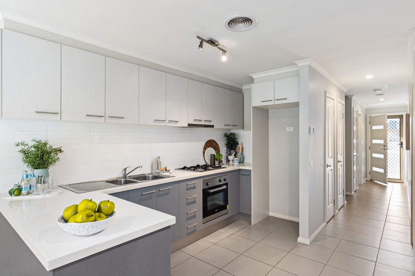 Gallery: 21 Ron Court
