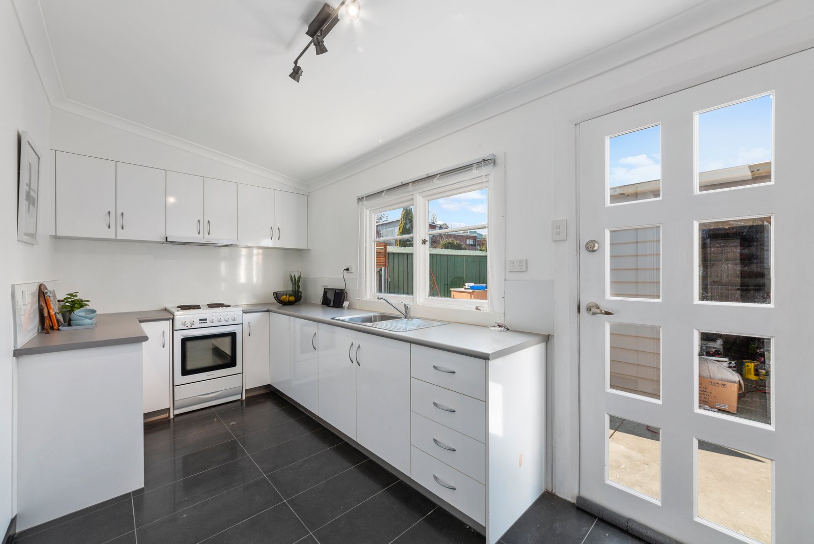 21 Roope Street NEW TOWN 2