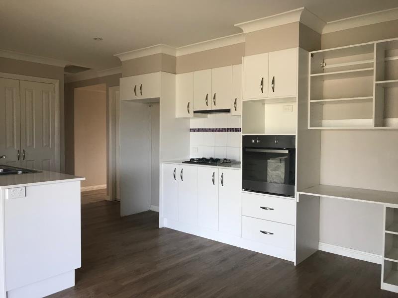 21 Rosella Avenue TAMWORTH 3