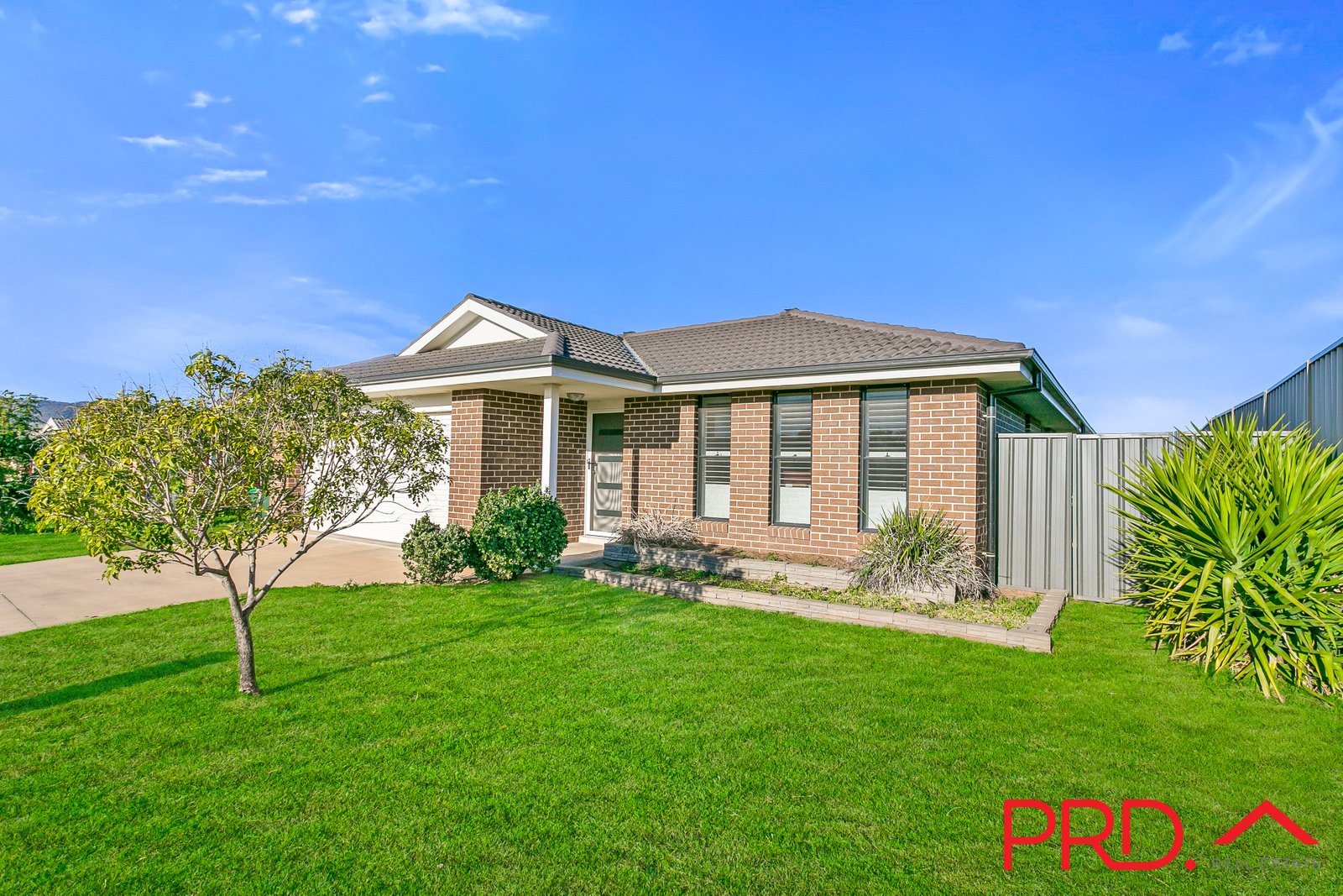 21 Rosella Avenue TAMWORTH 4