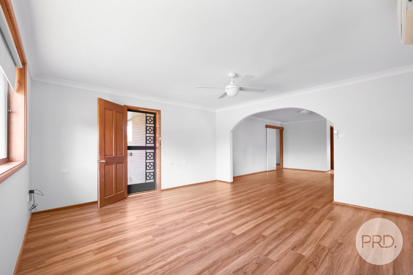 21 Roses Lane TINTINHULL 5