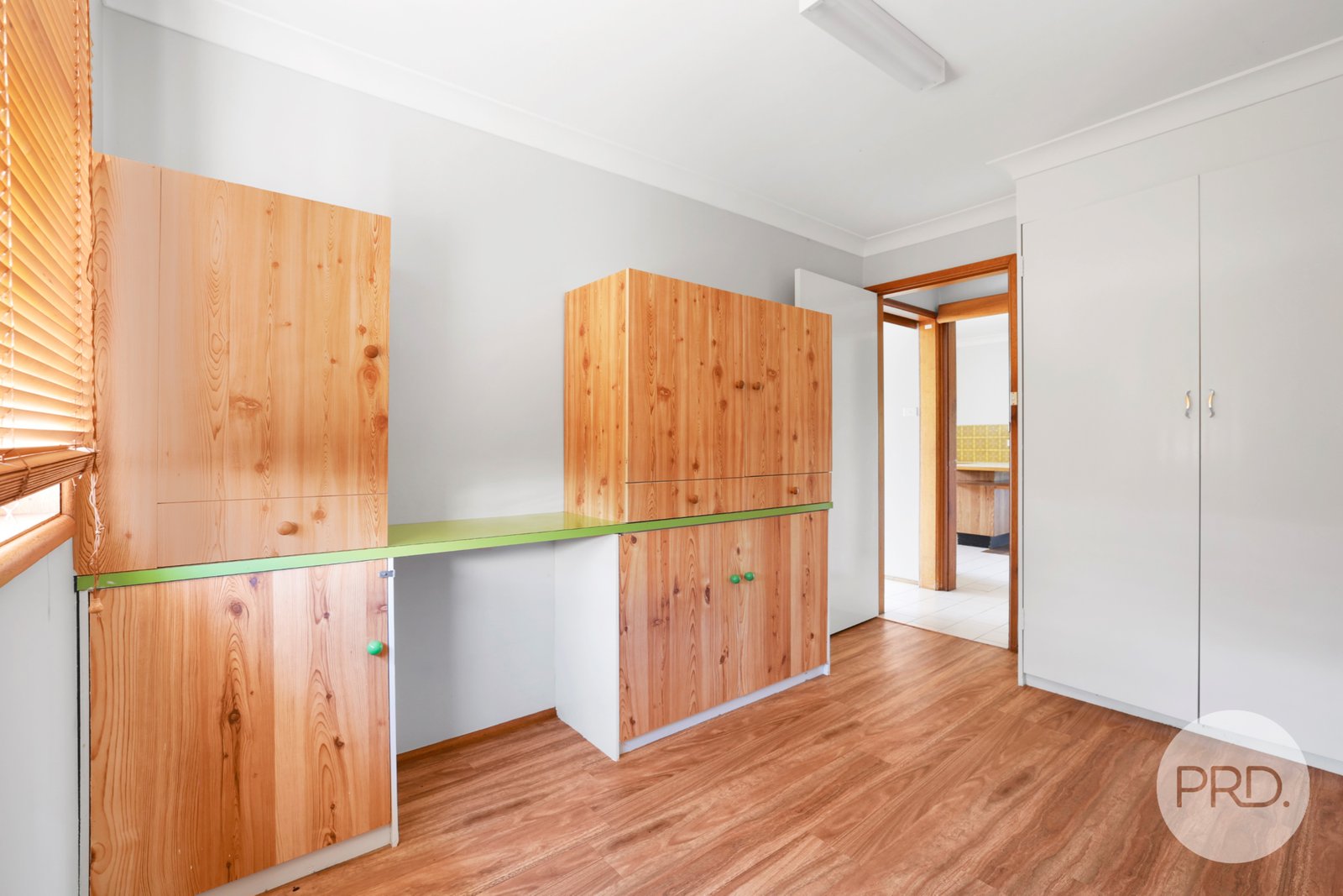 21 Roses Lane TINTINHULL 9