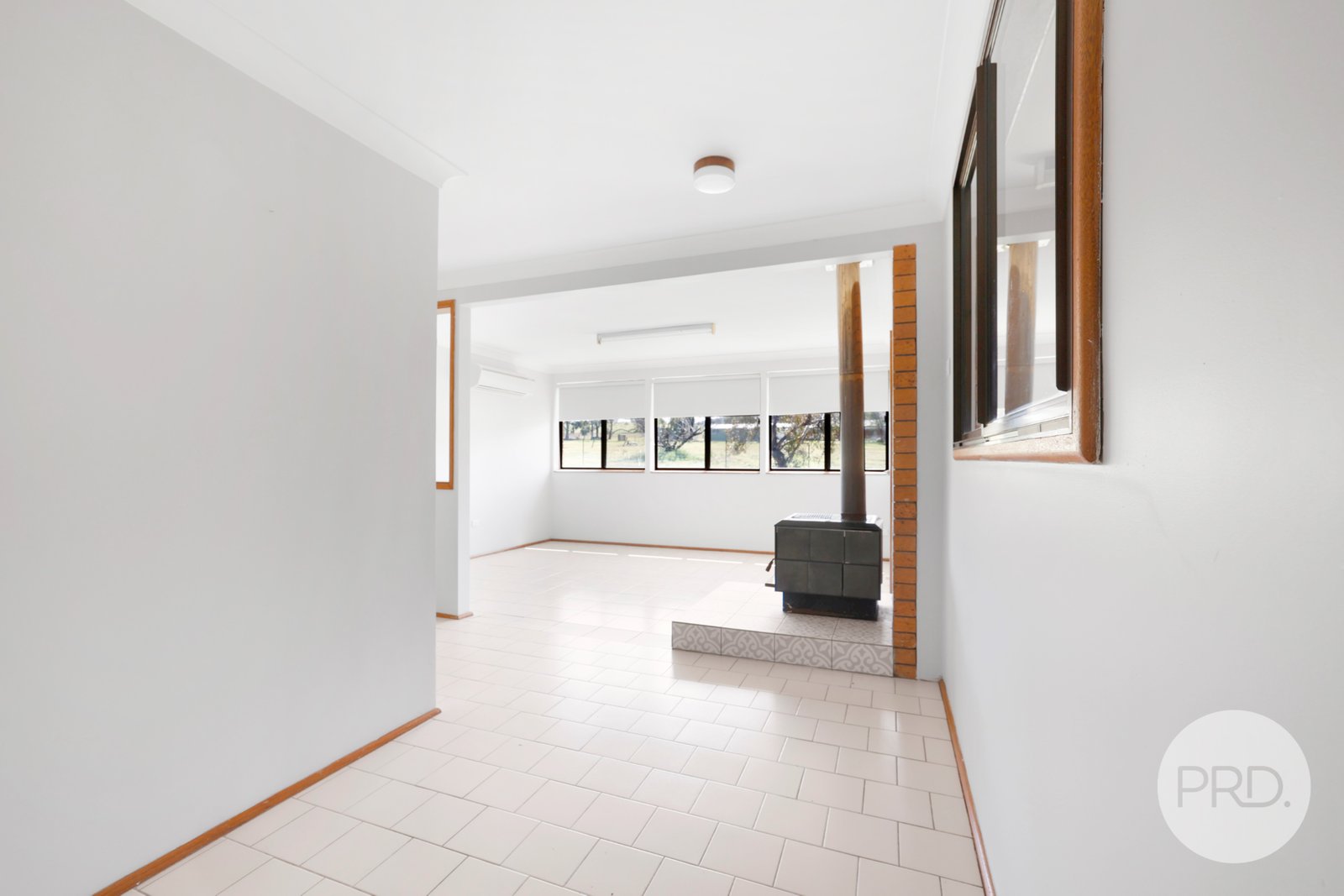 21 Roses Lane TINTINHULL 12