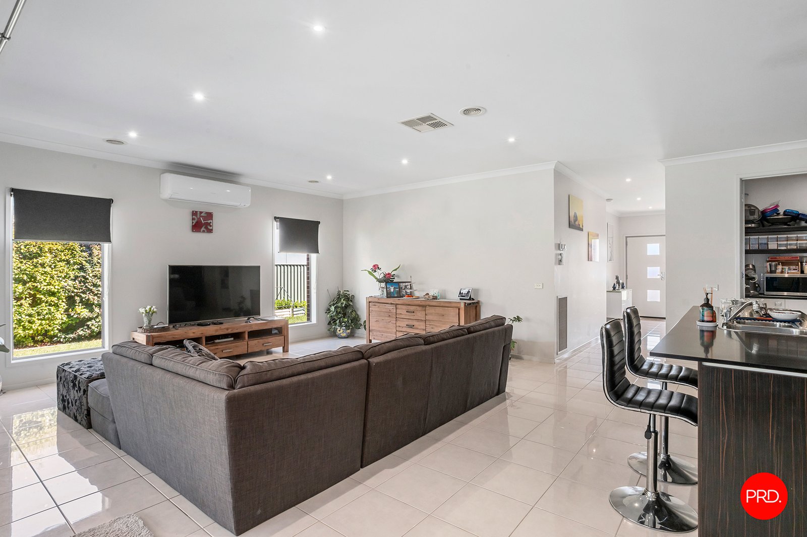 21 Roxburgh Crescent JUNORTOUN 6