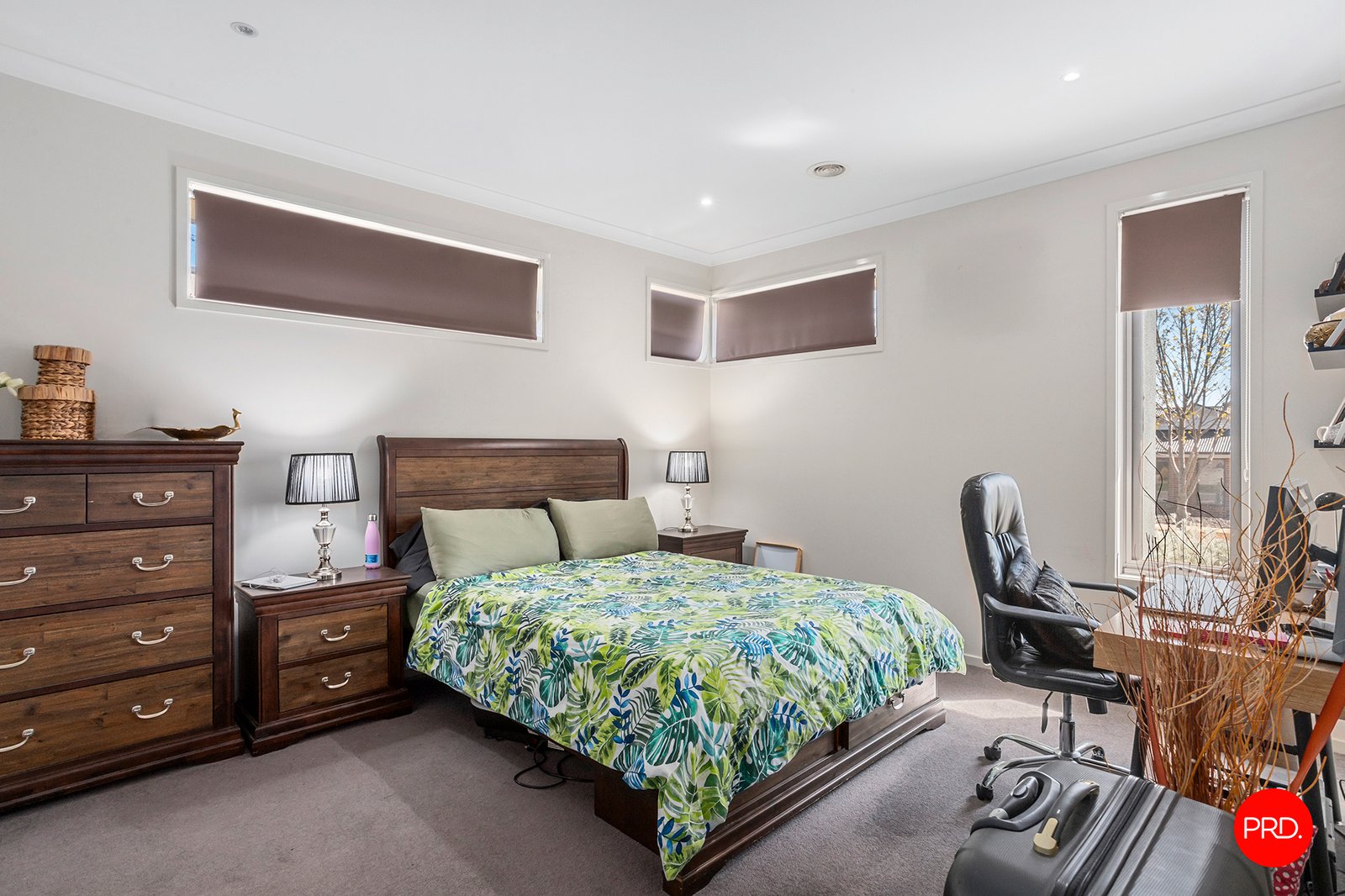 21 Roxburgh Crescent JUNORTOUN 12